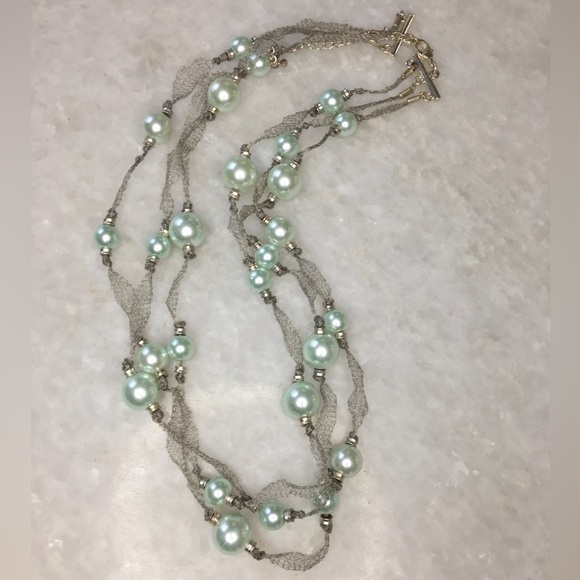 Light blue pearl 3 strand mesh knot handmade necklace 💐 - Picture 2 of 10